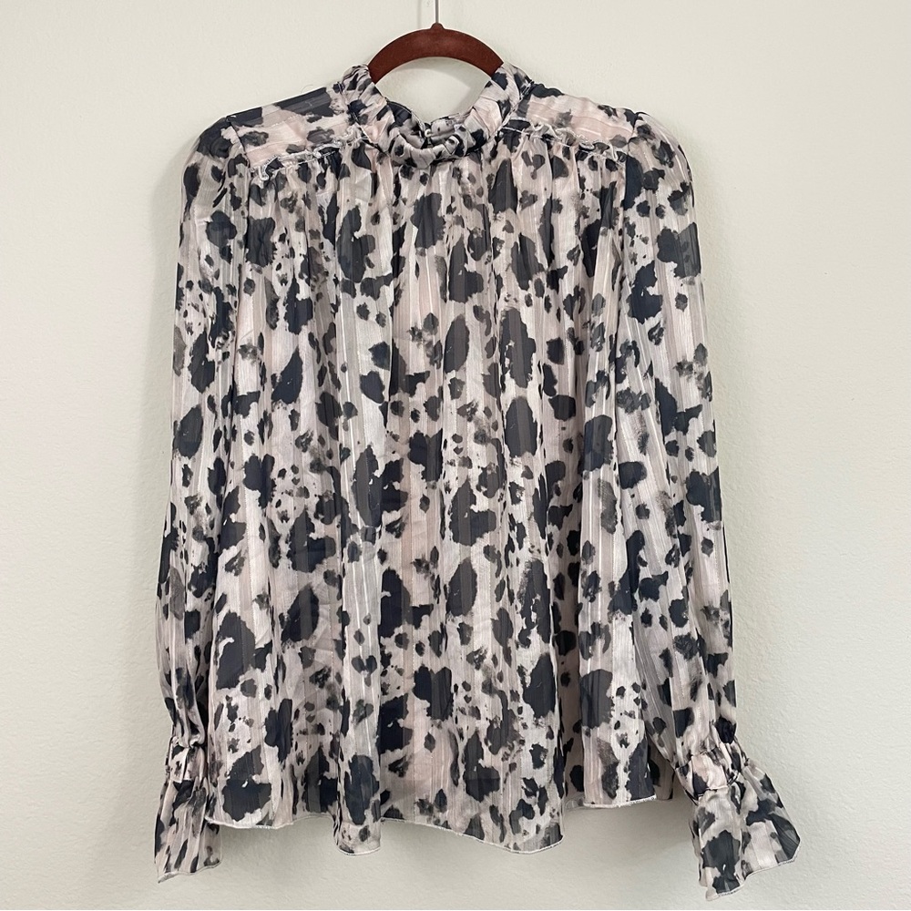 TCEC Blackโ Nude Animal Print Mock Neck Long Sleeve Blouse NWT Size Medium